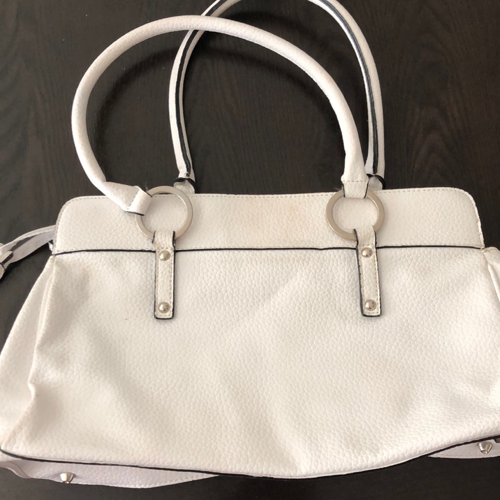 Guess Purse - Picture 2 of 3